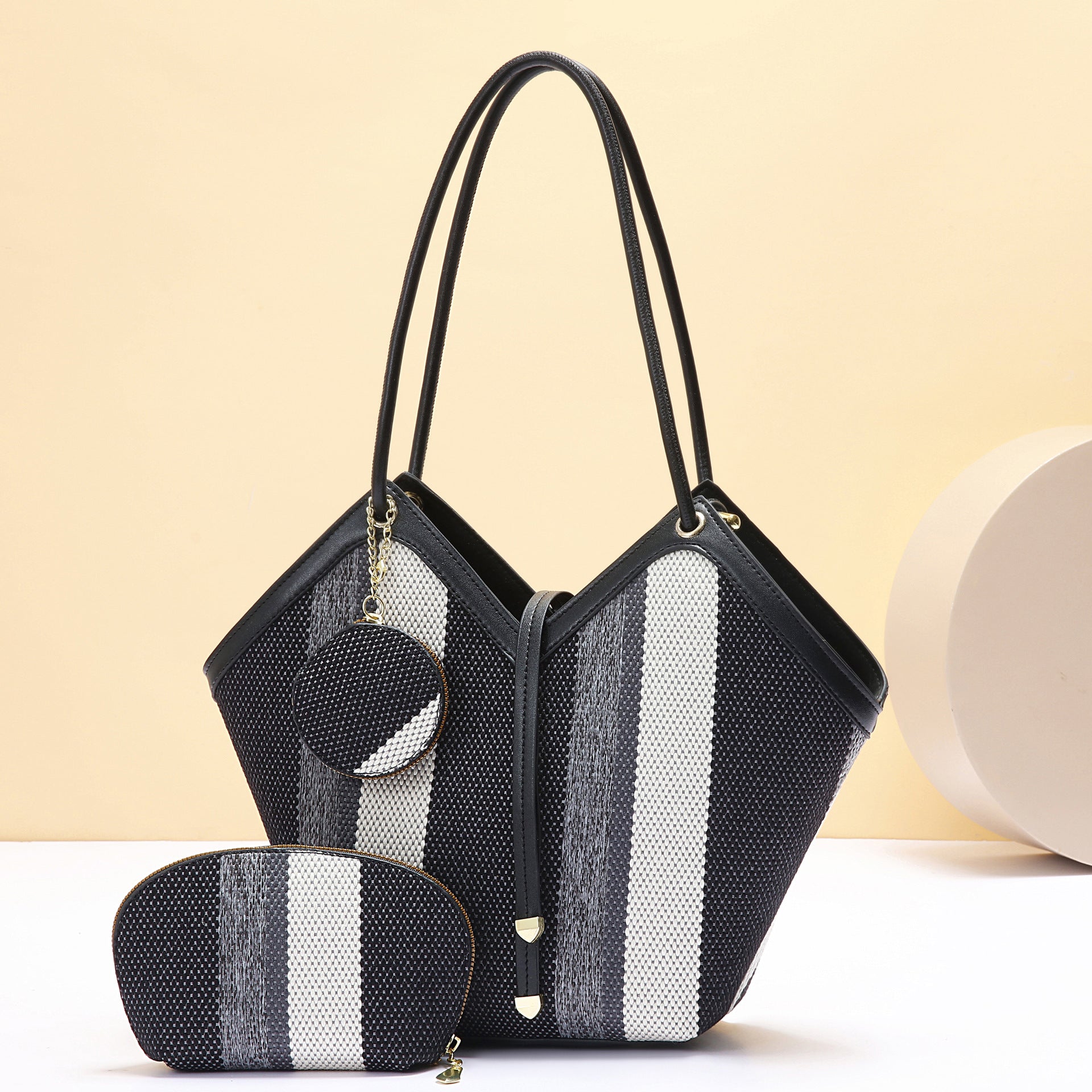 Stylische Tragetasche mit hoher Kapazität und trendigem Color-Block-Design